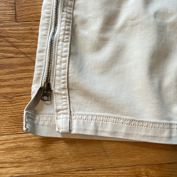 Free People Pale Yellow Skirt with side zipper size 0 - Picture 5 of 6